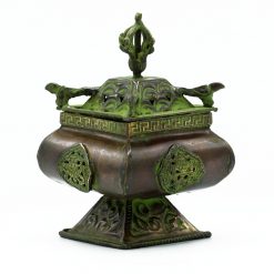 Quemador tibetano de pie Cuatro Símbolos – Latón verdigris
