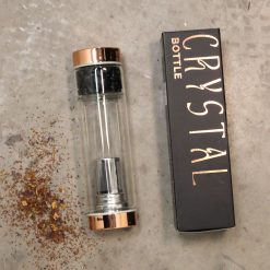 Alternative view of Botella de vidrio para té con Jasper rojo – acabado oro rosa