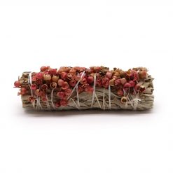 Atado de salvia blanca con semillas de pirul