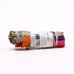 Alternative view of Atado de salvia blanca con siete hojas de maíz
