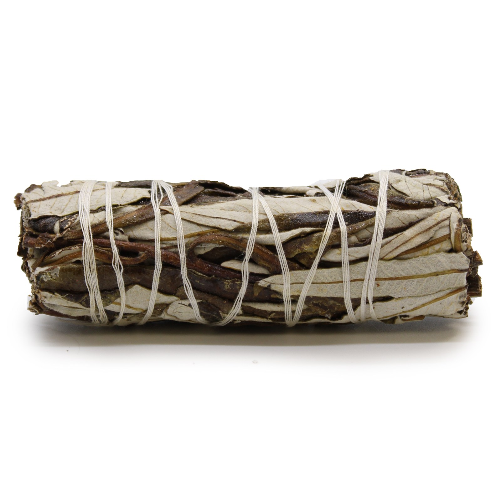 Atado de salvia y yerba santa