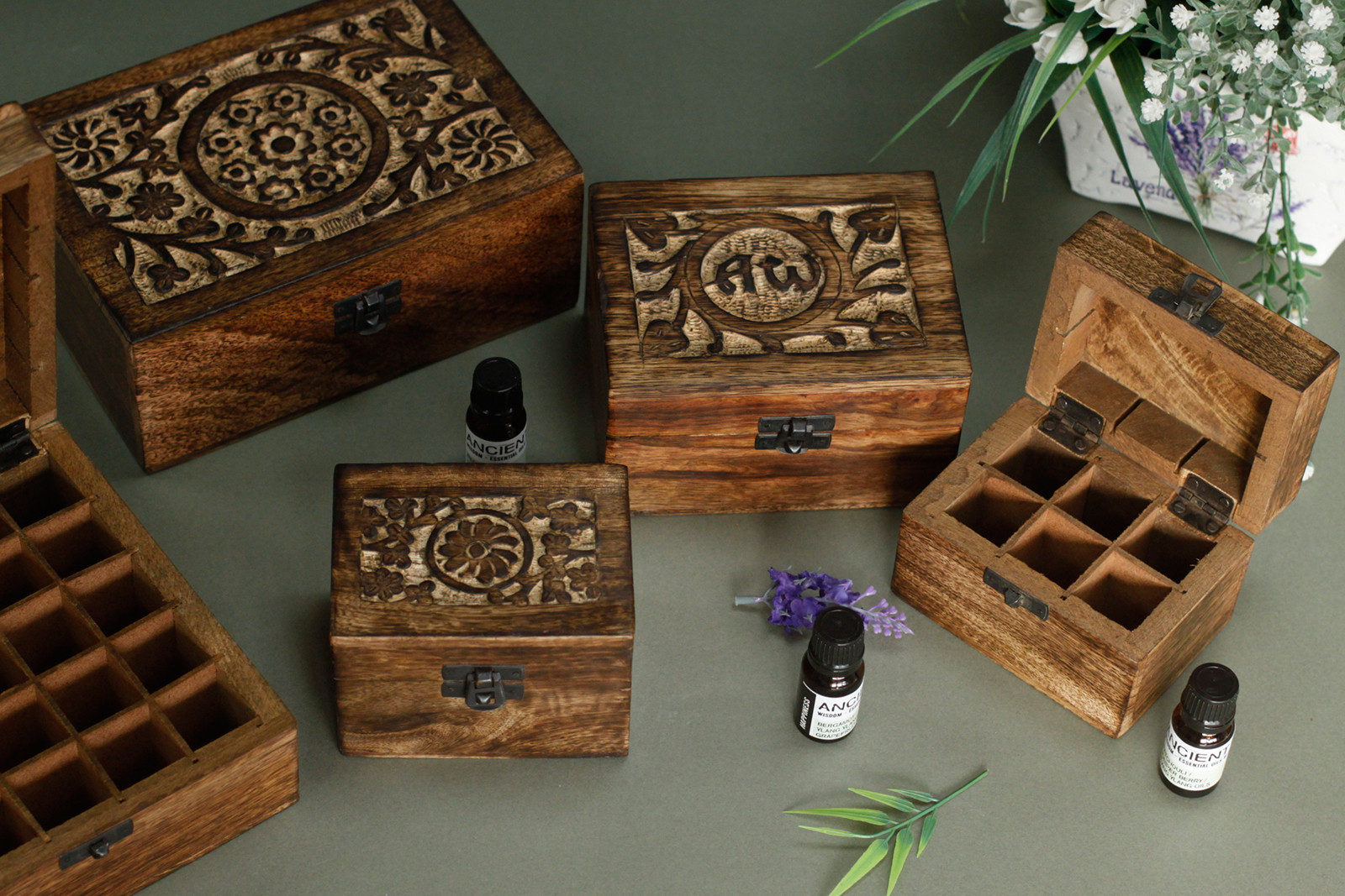 Caja de madera de mango para aceites esenciales – 12 frascos - Imagen 2
