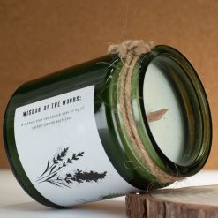 Alternative view of Vela de soja Greenman con mecha de madera – Lavanda silvestre