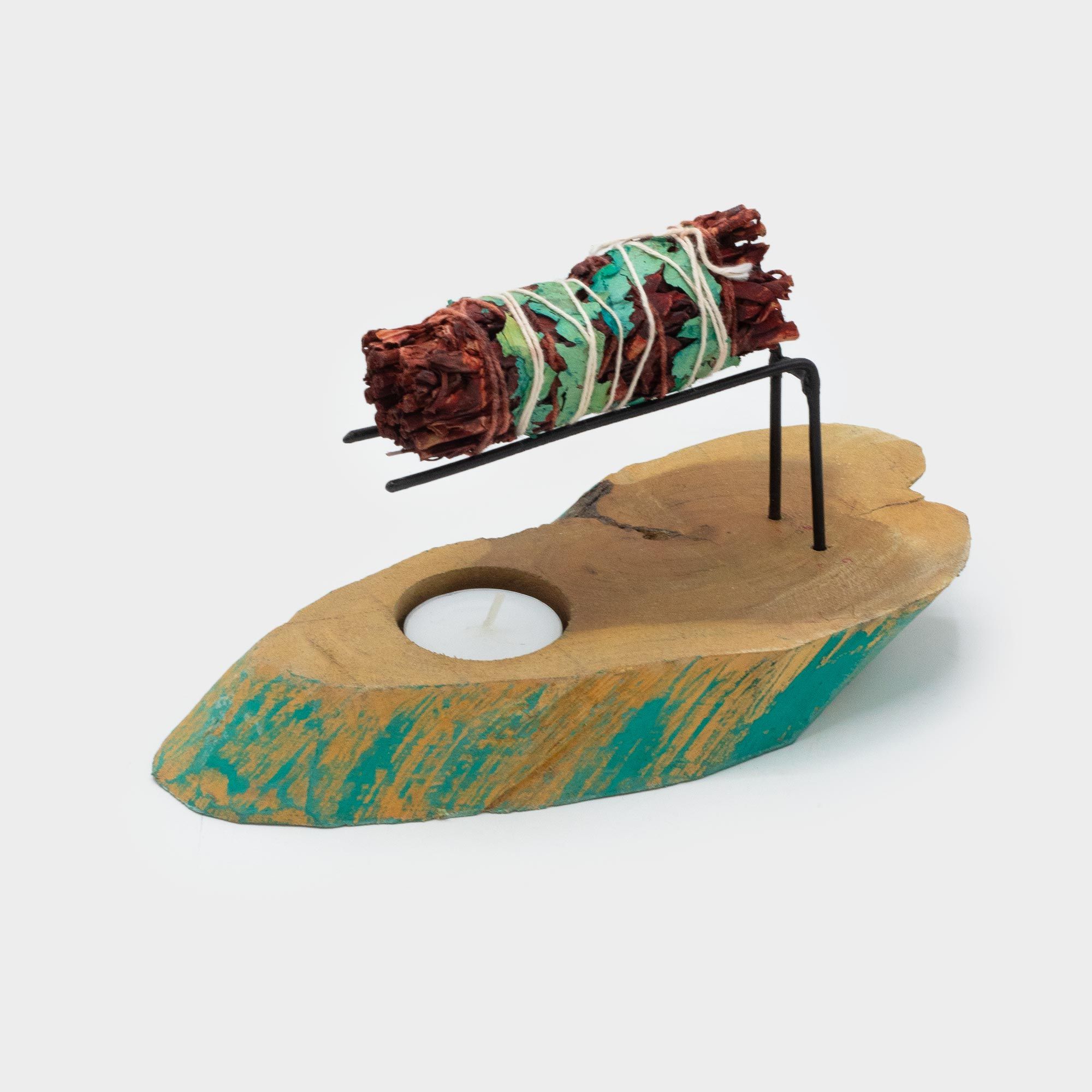 Calentador de Palo Santo de madera de suar Verde envejecido con atado de hierbas