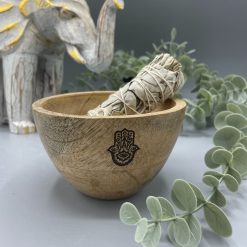 Alternative view of Cuenco de madera para sahumados y ofrendas · Hamsa