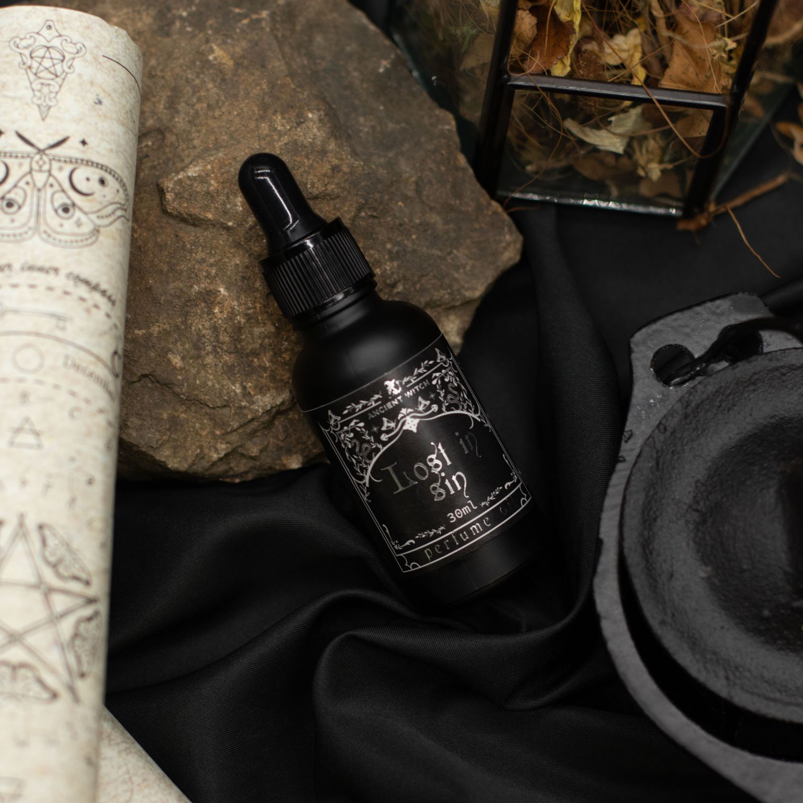Perfume en aceite Ancient Witch «Perdido en el Pecado» – Iris, sándalo y vainilla - Imagen 8